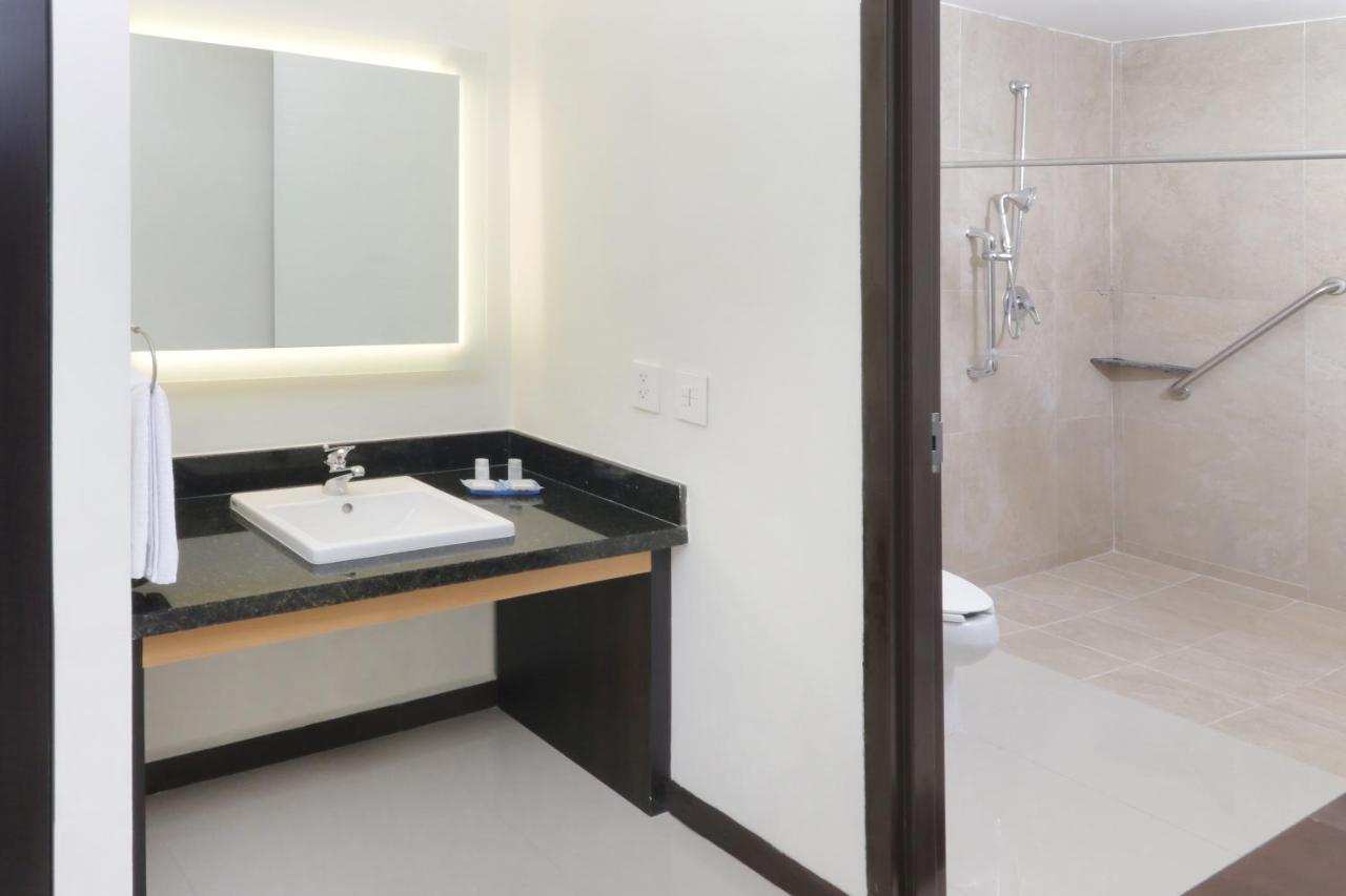 Hotel Express - Tuxpan By Ihg 4*