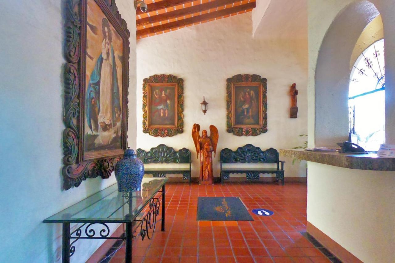 Plaza Santa Maria Hotel
