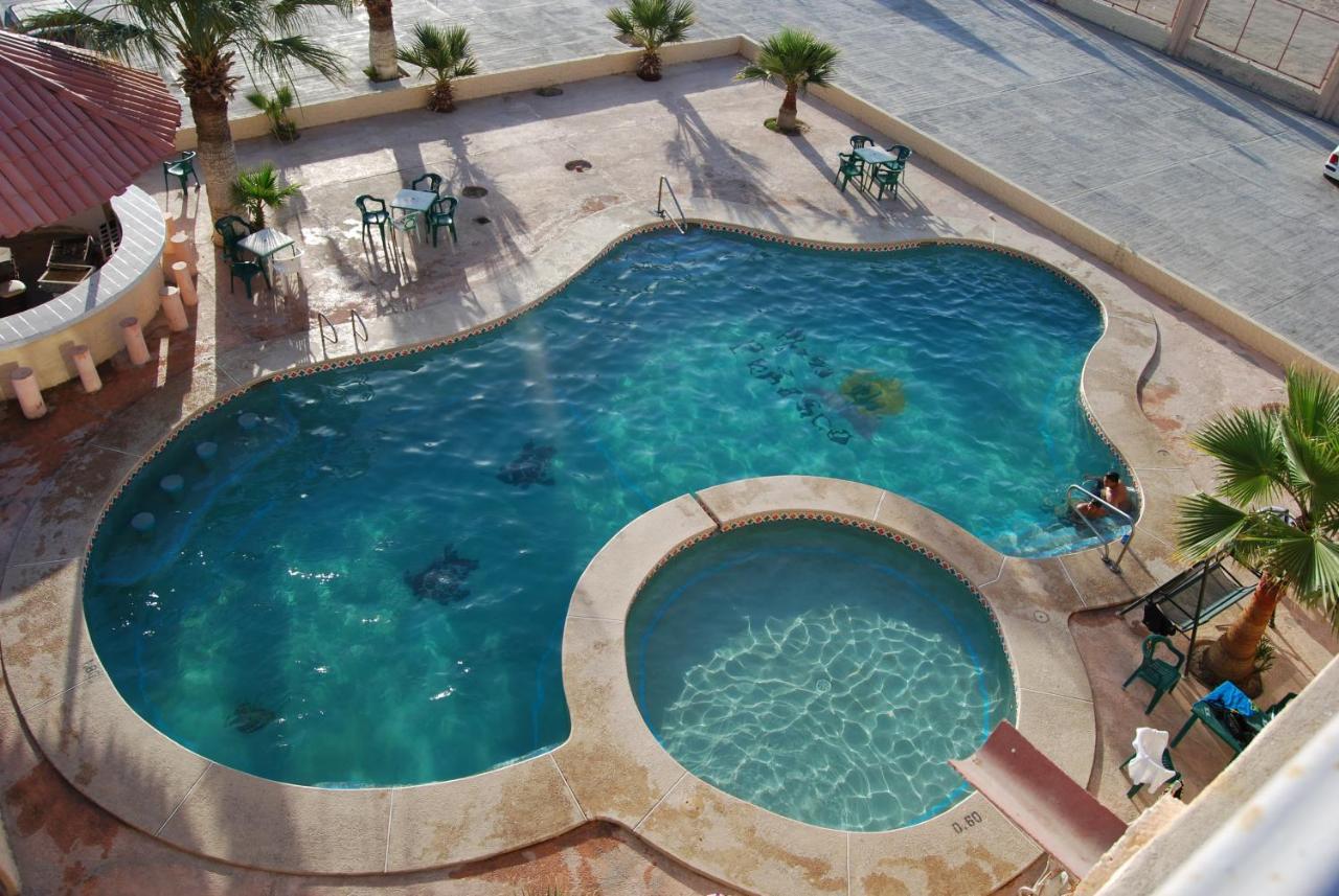 Plaza Penasco Hotel