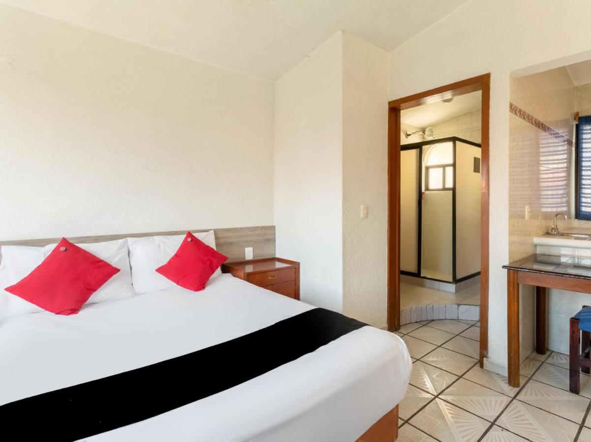 Hotel Capital O Marbella 3*