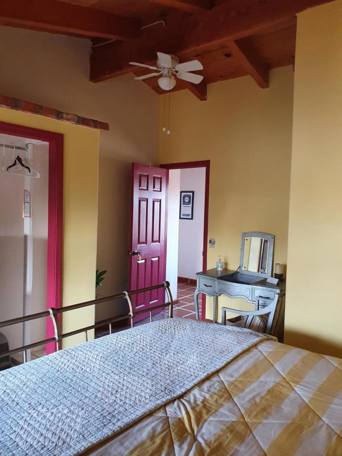 Hacienda Rancho Santini Bed & Breakfast 3*
