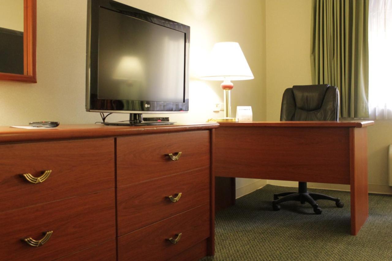 Express By Ihg Hotel 4*