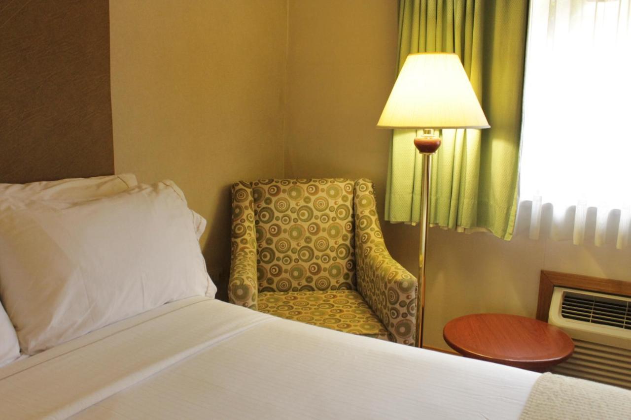 Express By Ihg Chihuahua