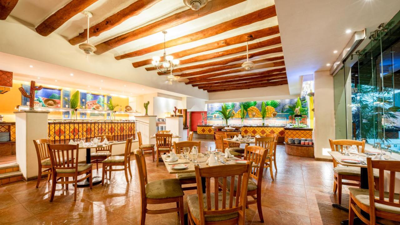 Park Royal Ixtapa Resort