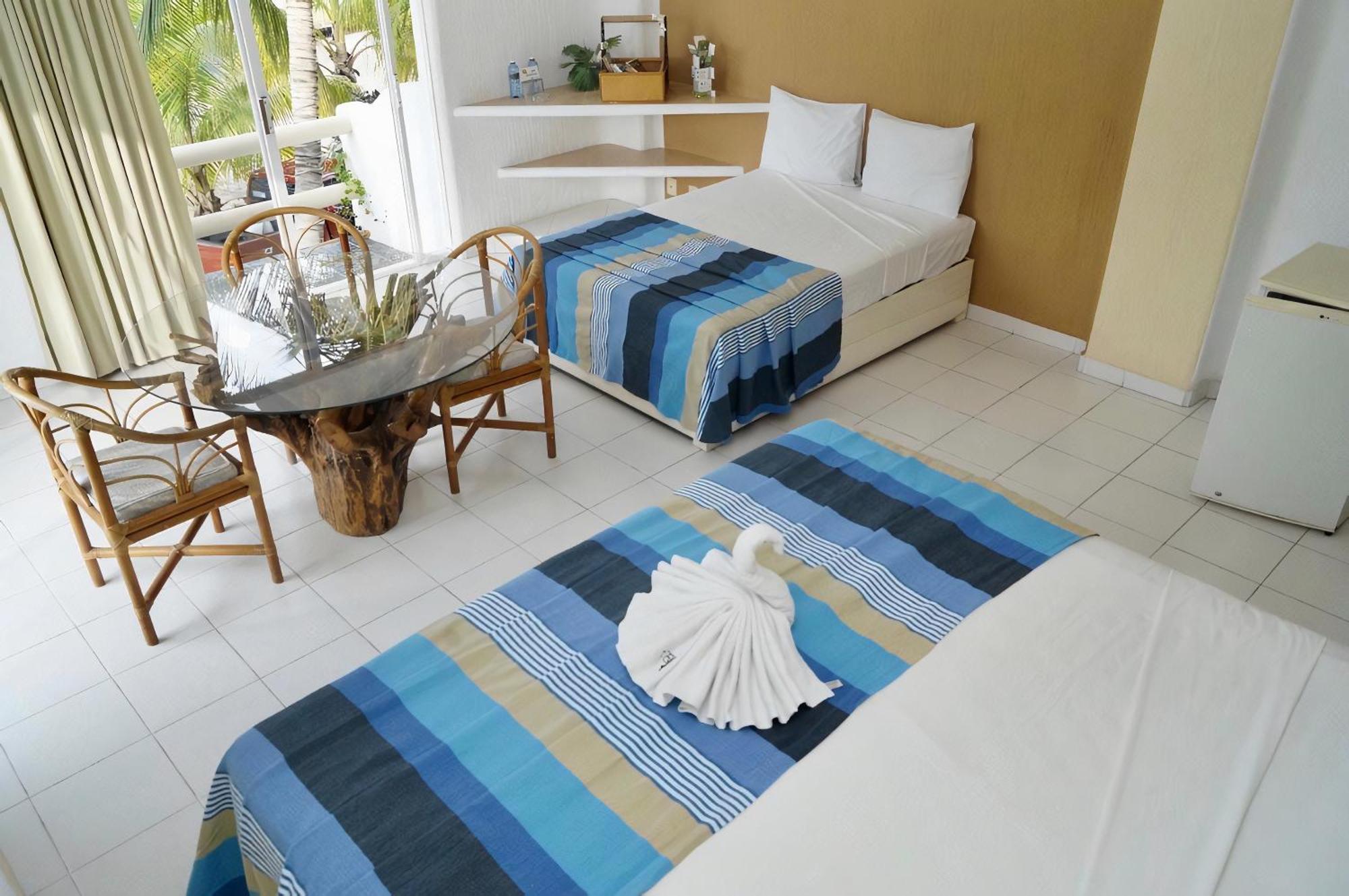 Bahia Huatulco 3*