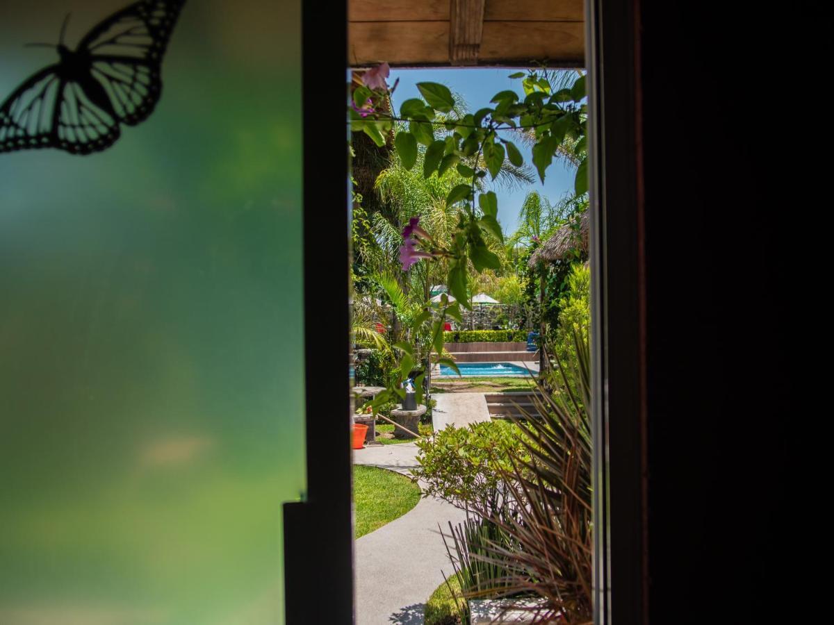 Mariposas Hotel