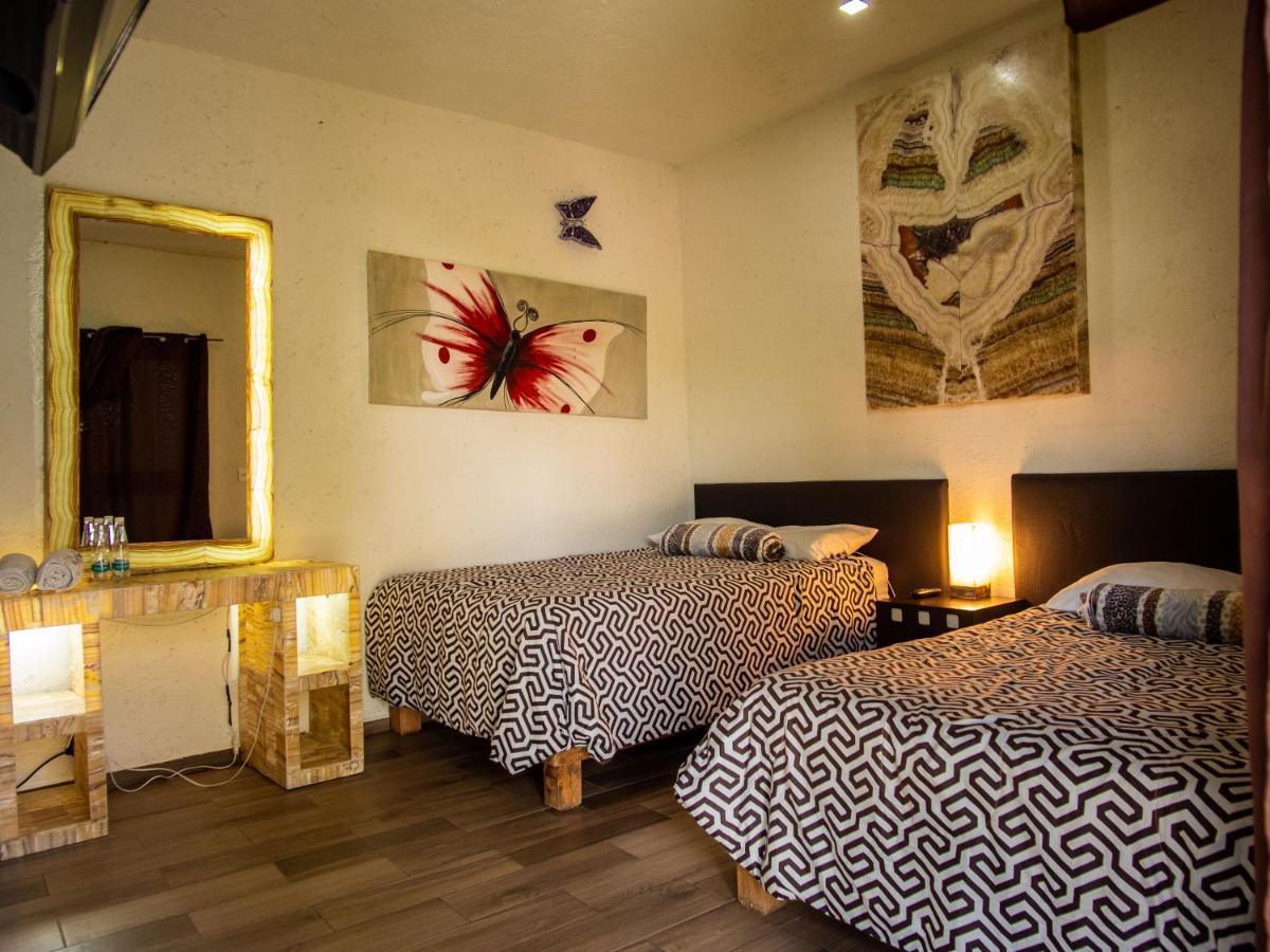 Hotel Mariposas