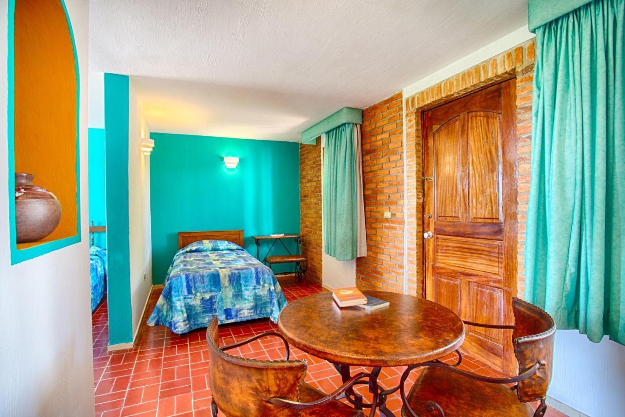 Garza Canela Hotel 4*