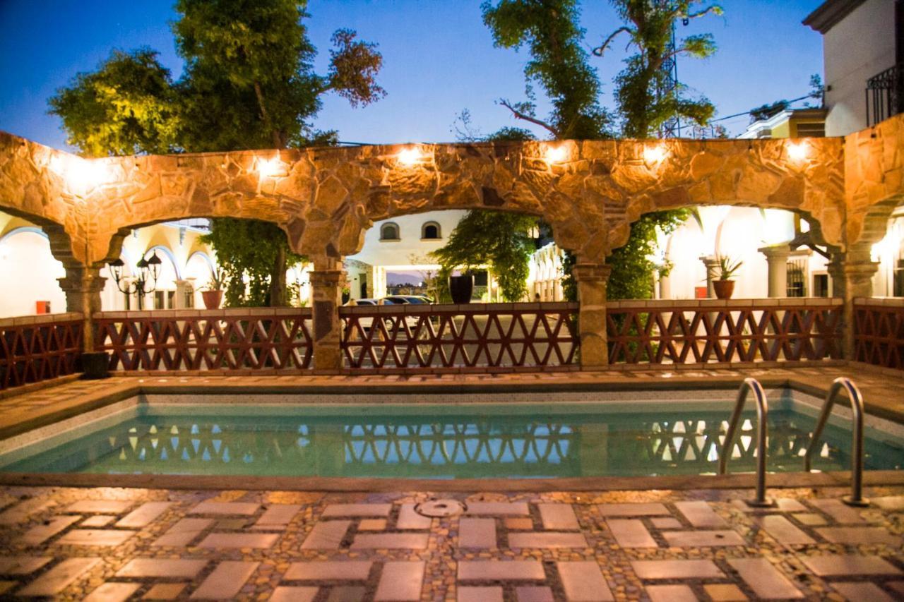 Hotel Cosmos Don Carlos