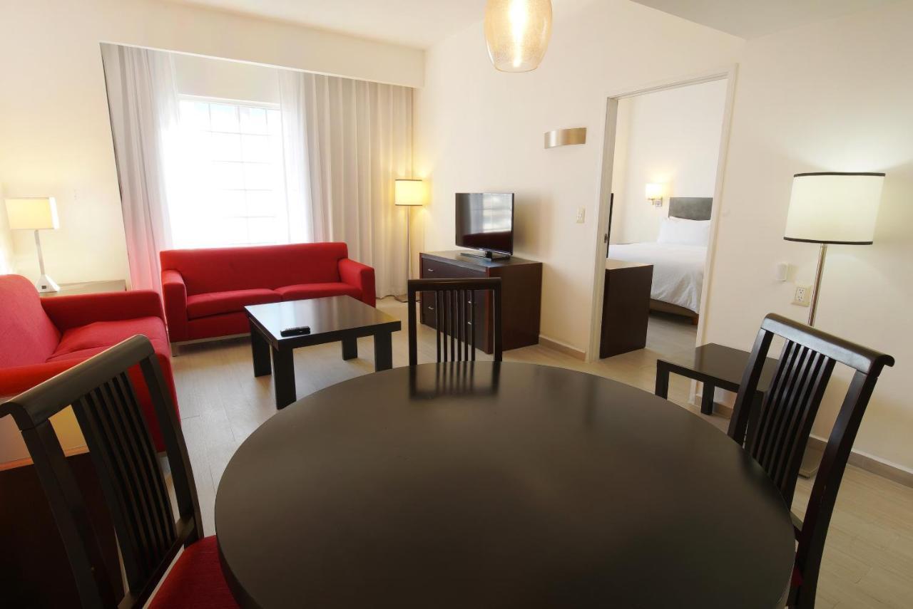 Hotel Fiesta Express