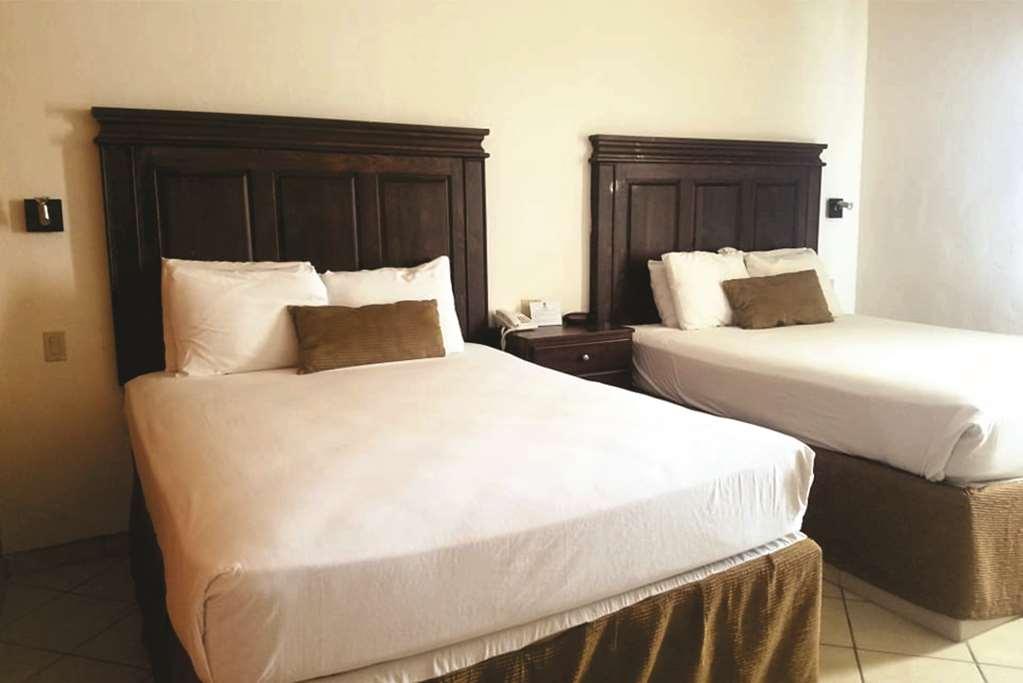 Western Laos Mar & Hotel 3*