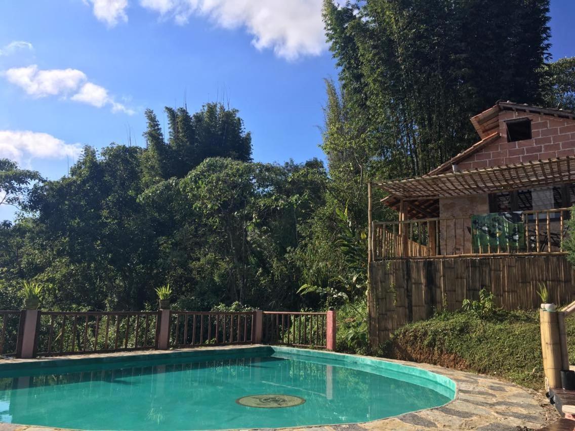 Achicuales Hotel *