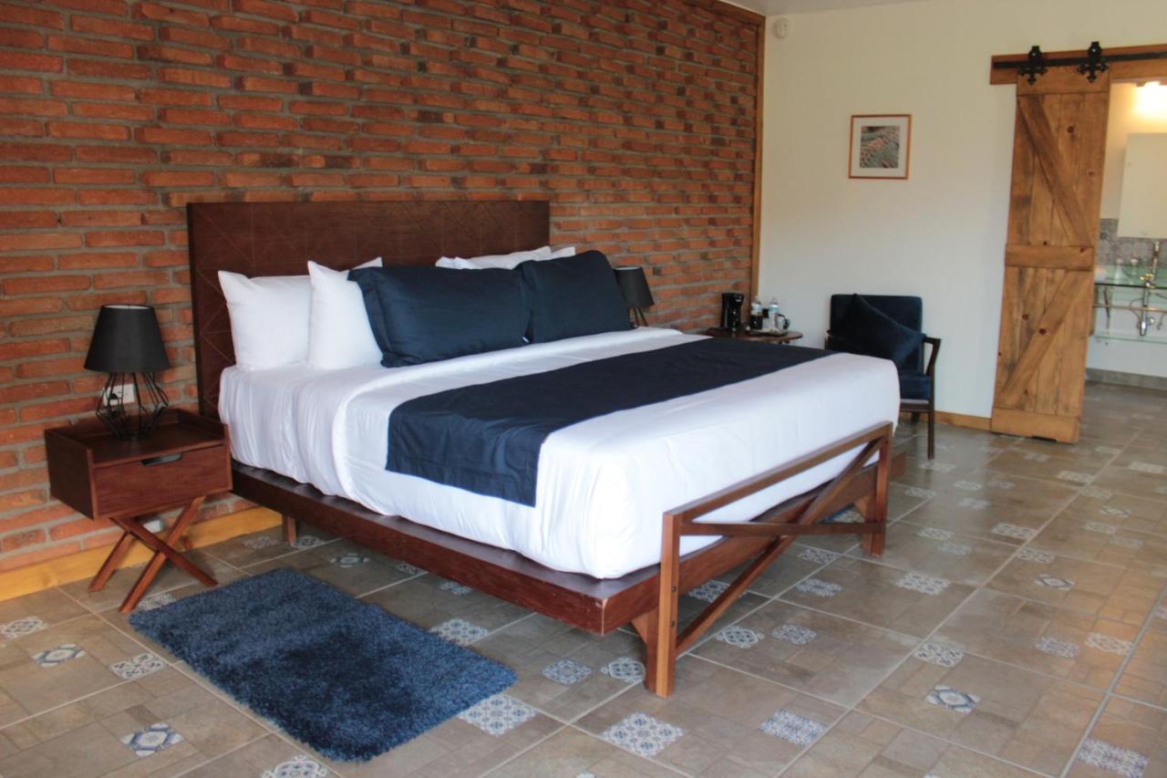 Ojo Azul 5* Valle de Guadalupe