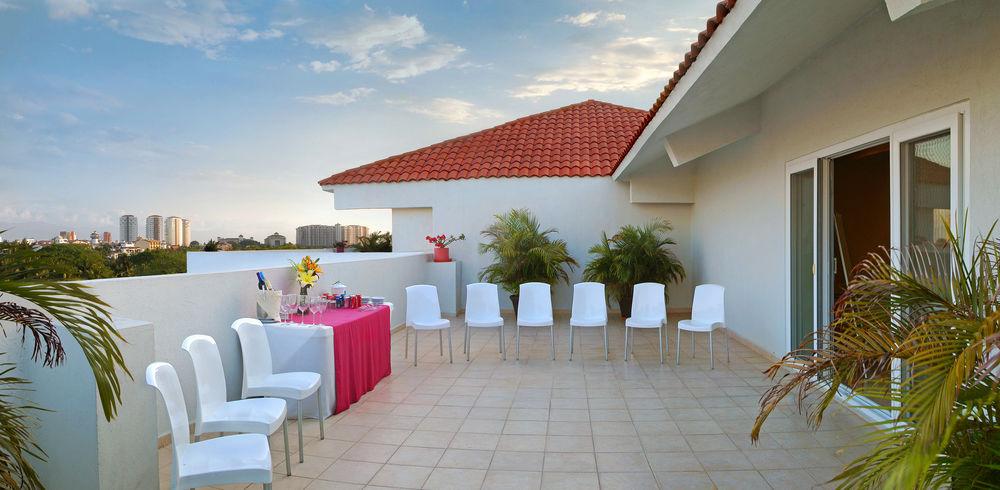 Comfort Golfside & Marina Inn