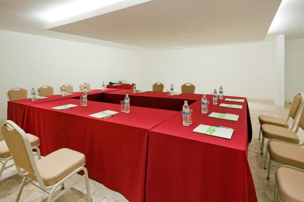 Hotel Courtyard By Marriott Tuxpan Veracruz 4*