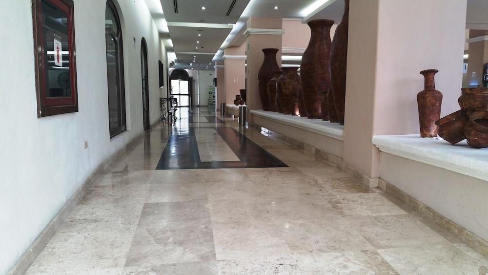 Nk Nekie Hotel 4*