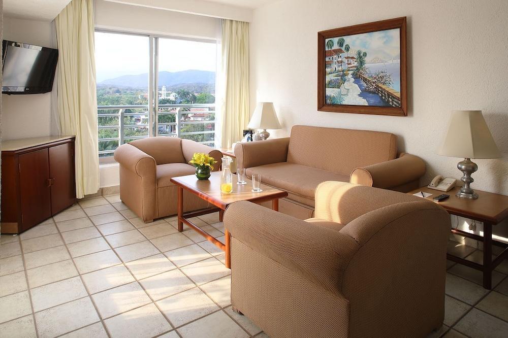 Emporio Ixtapa Hotel 5*