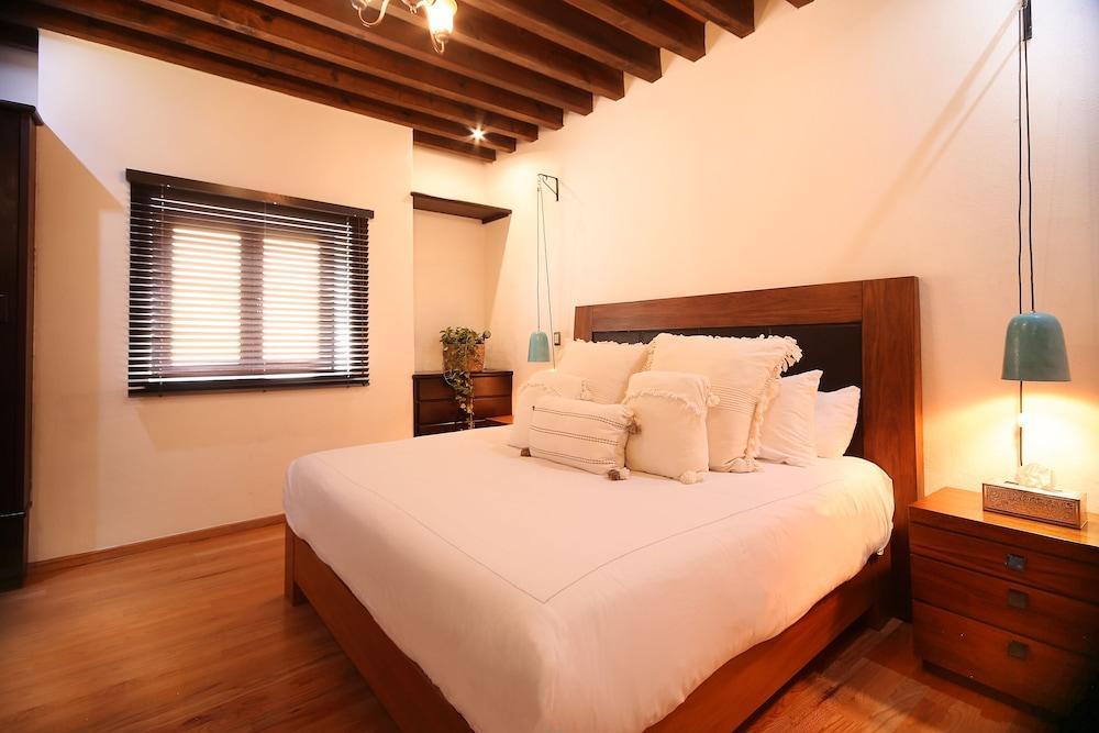 Casona Alonso 10- Hotelito Mexicano