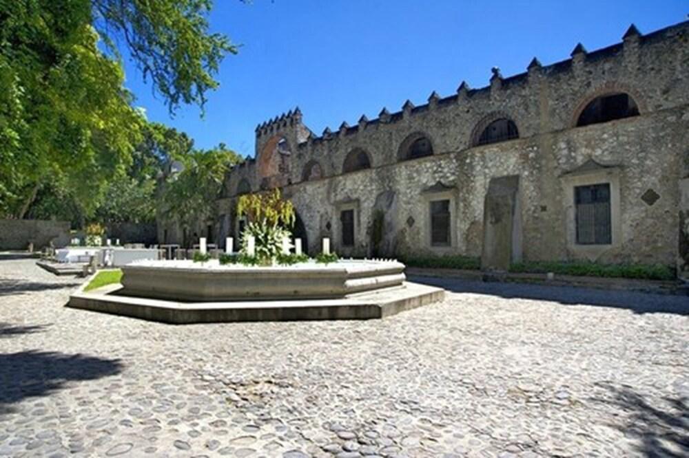 Hacienda Vista Hermosa 5*