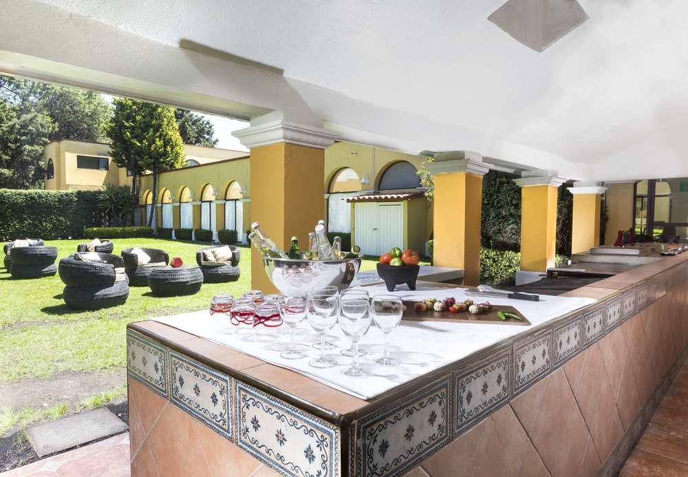 Courtyard Airport Hotel Toluca