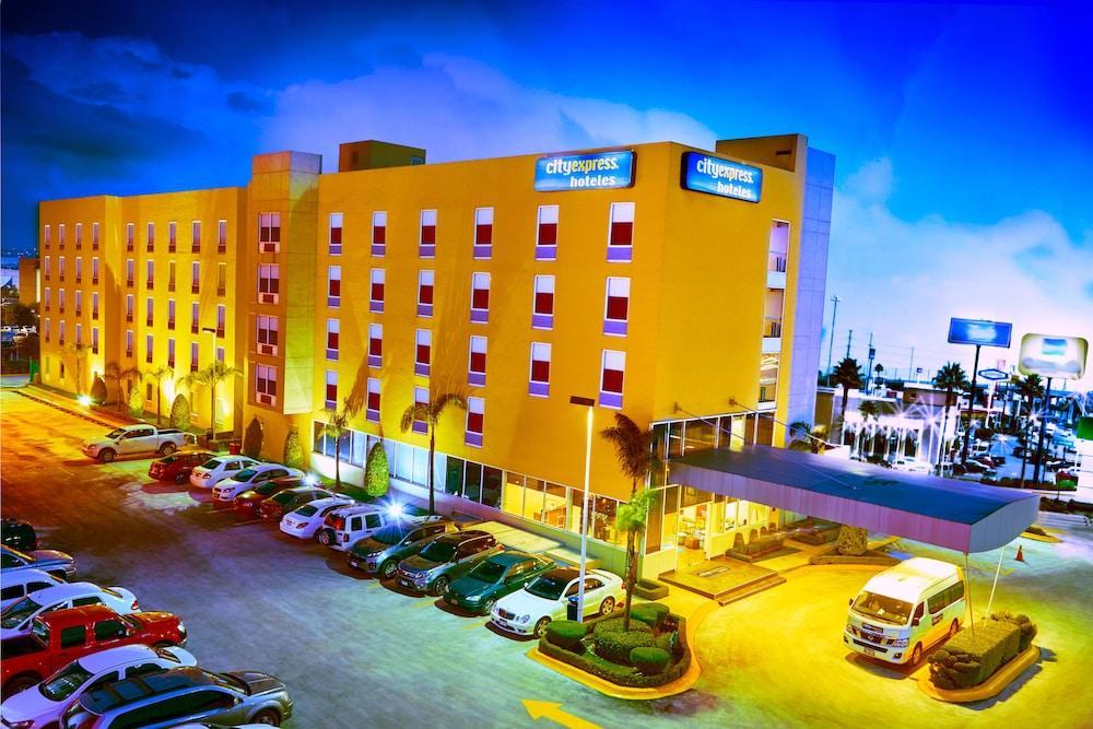 Hotel Express By Marriott Toluca