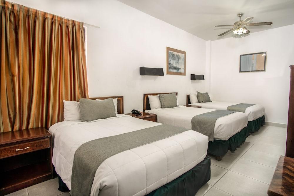 Premier Coahuila Hotel 3*