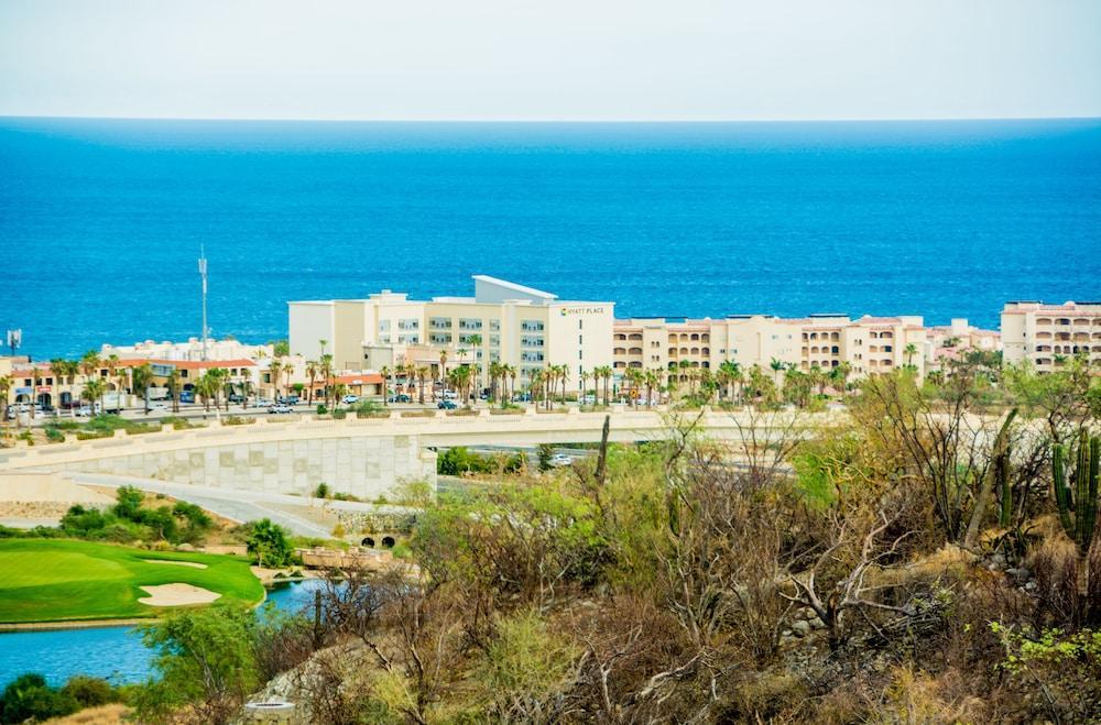 Hyatt Place Cabos Hotel