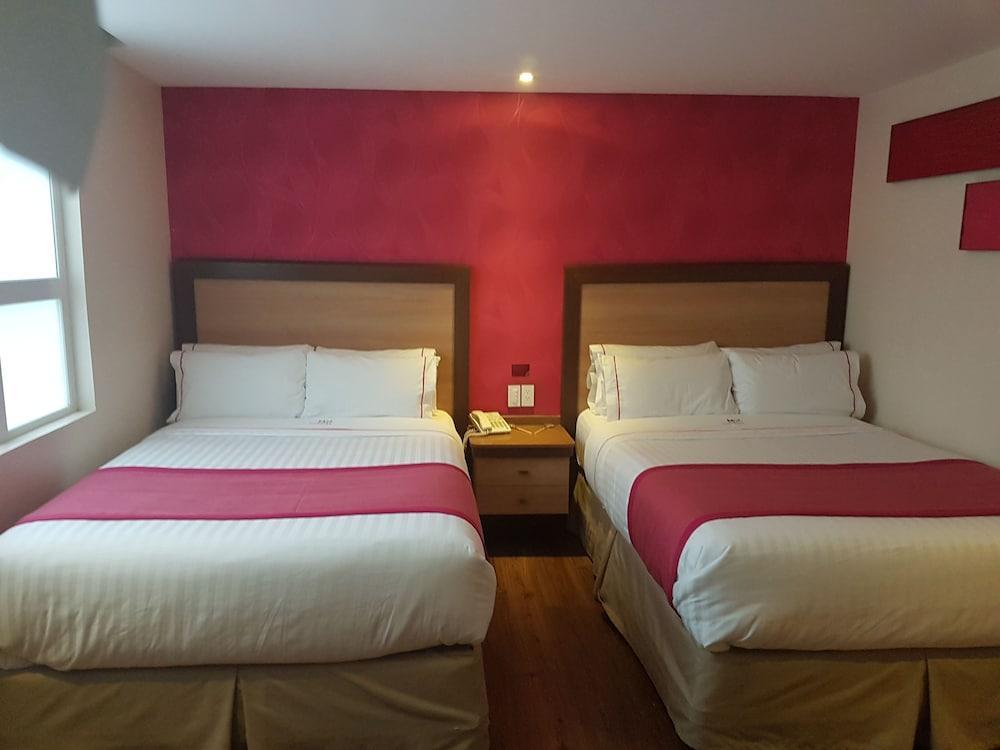 Mx Garibaldi Hotel 4*