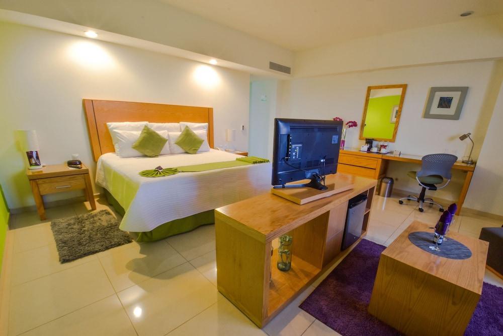 Hotel Hb