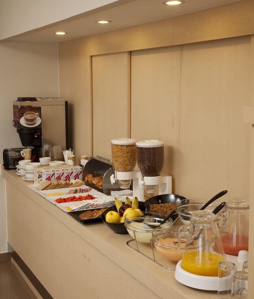 Aparthotel Express By Marriott 4*