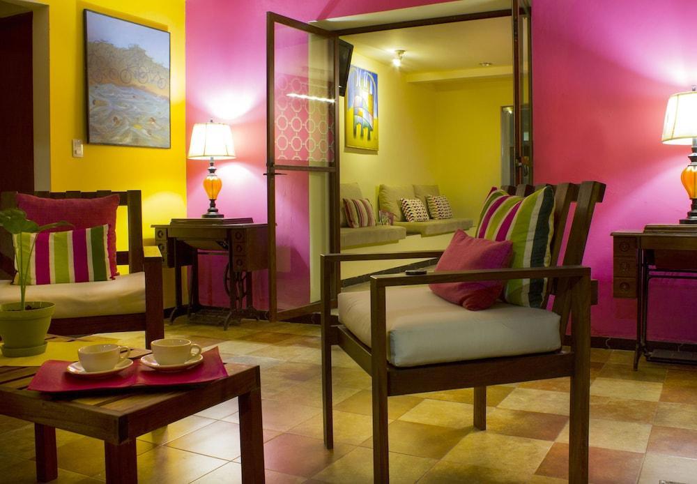 Art 57 - Adults Only Hotel