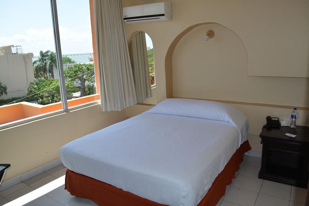 Hotel Del Parque 3*