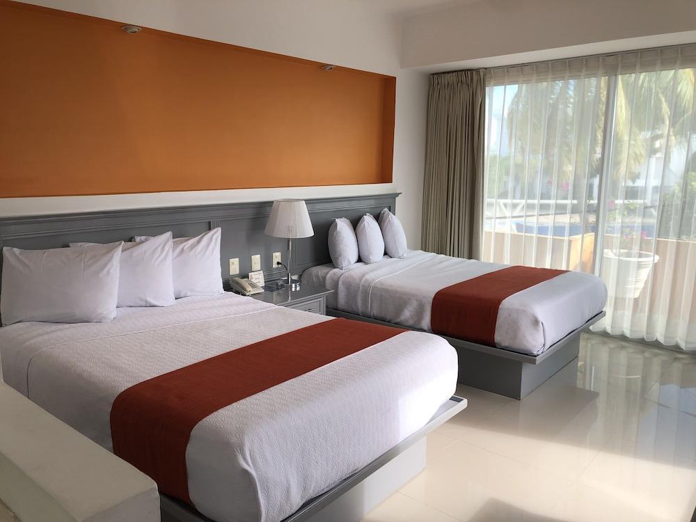 Hotel Del Parque 3*