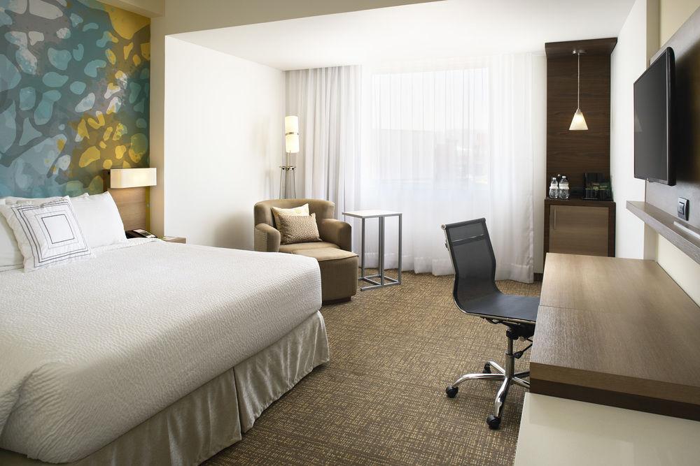 Courtyard By Marriott Hermosillo