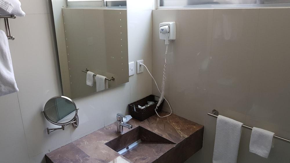 Hotel Grand Elizabeth Hotel 4*