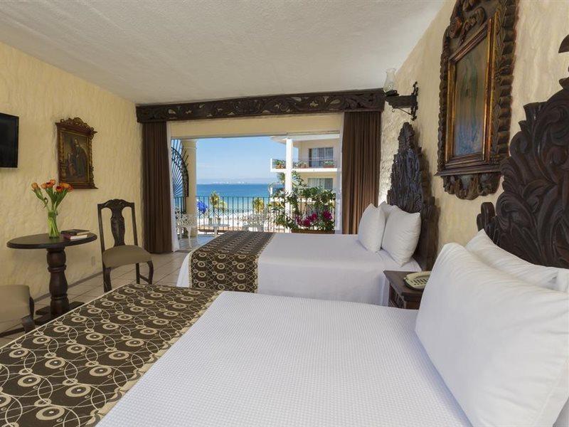 Hotel Playa Arcos & 4*