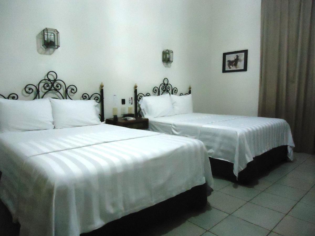 Concierge Plaza Hotel 4*