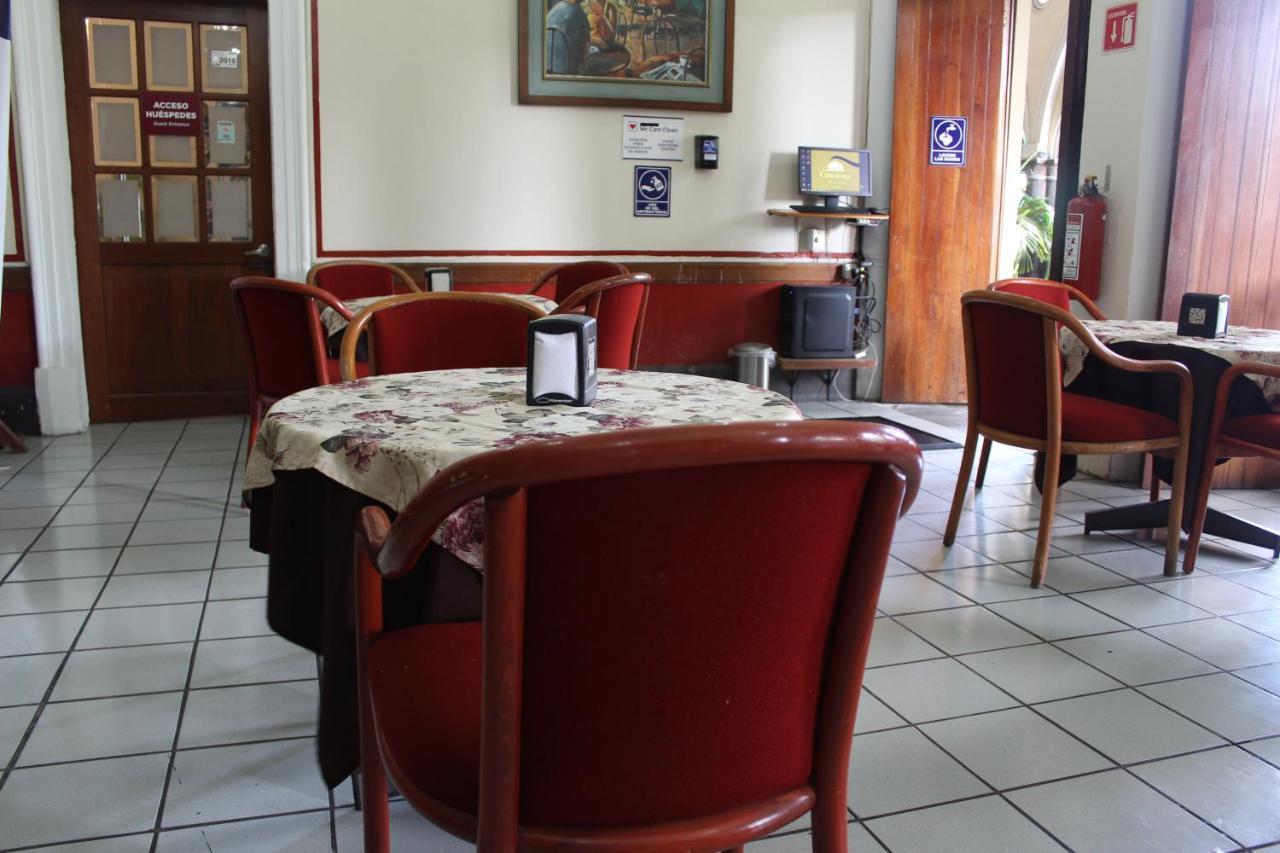 Hotel Concierge Plaza Colima