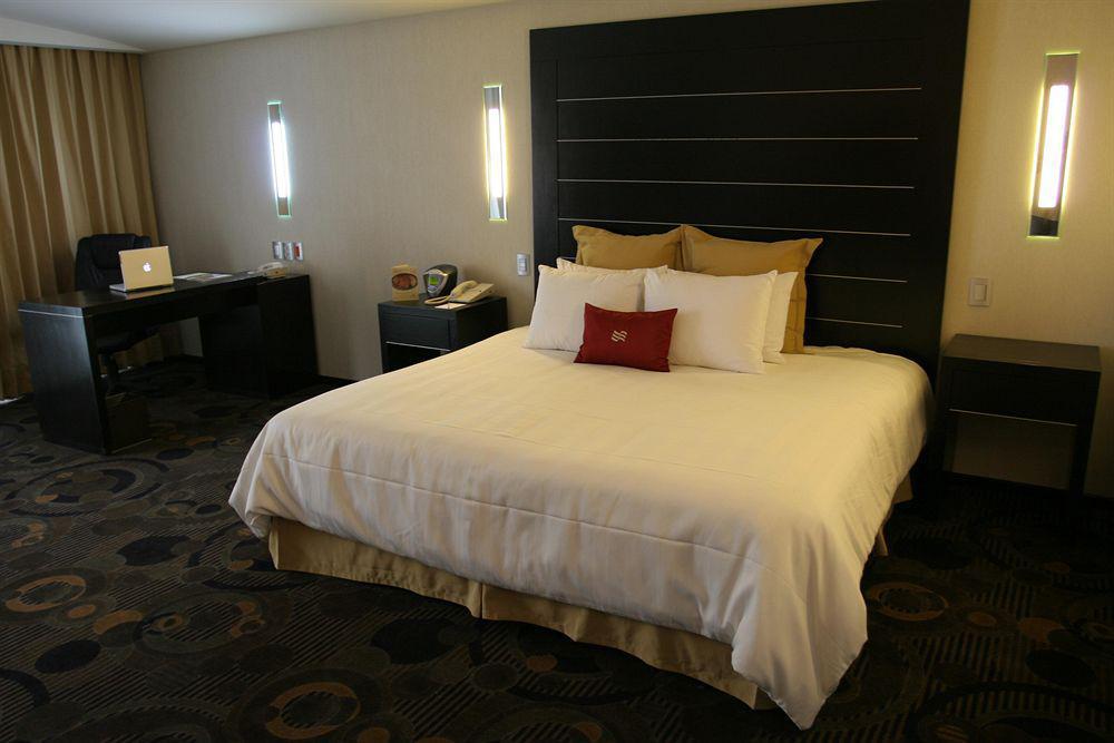 Crowne Plaza - Lancaster By Ihg 4*