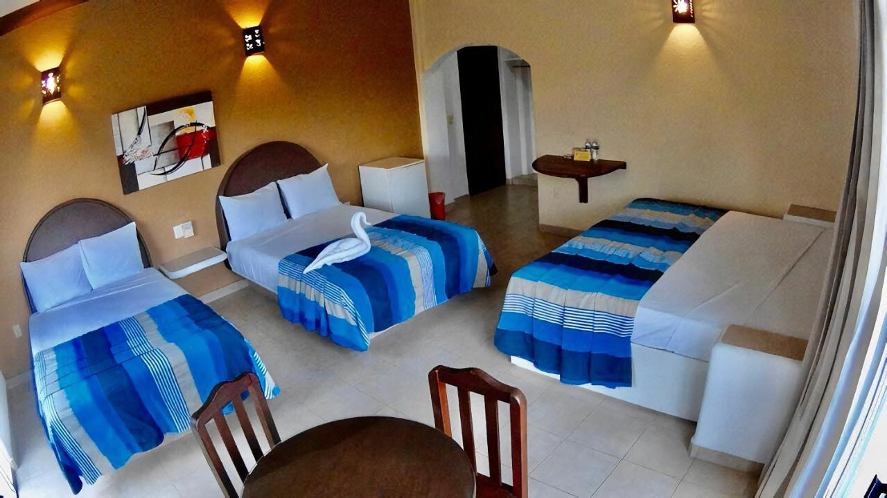 Hotel Bahia Huatulco 3*