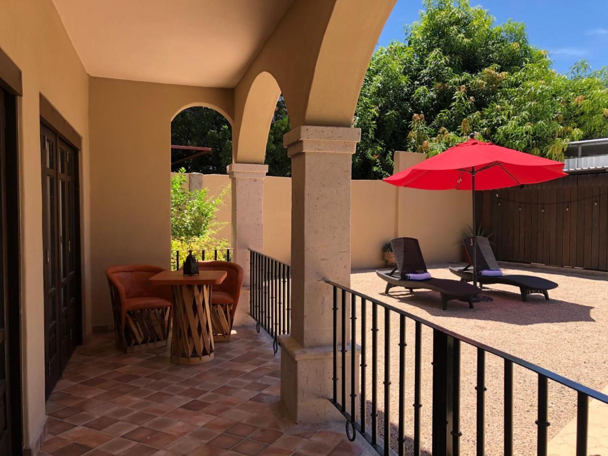 1697 Loreto Hotel