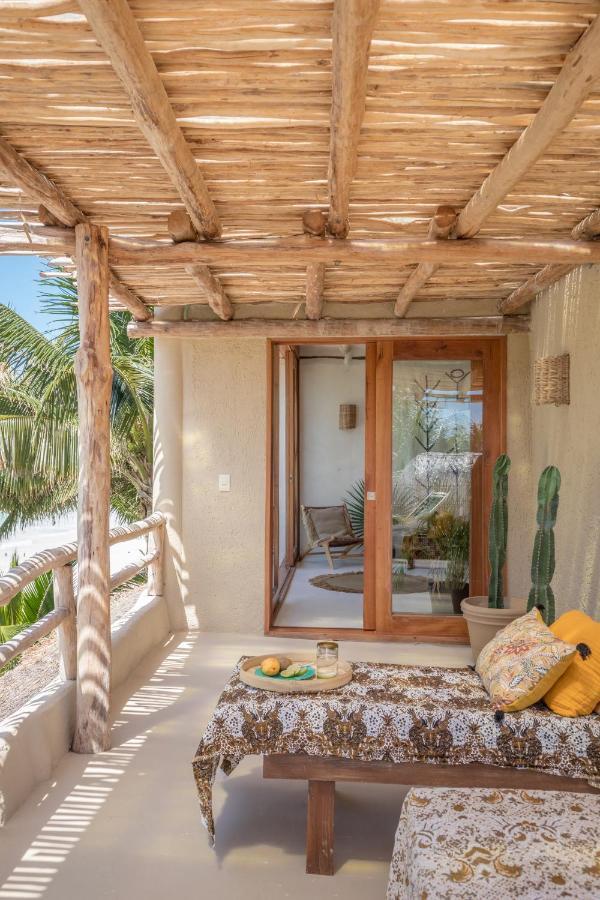 Casa Cat Ba Beachfront Boutique Hotel