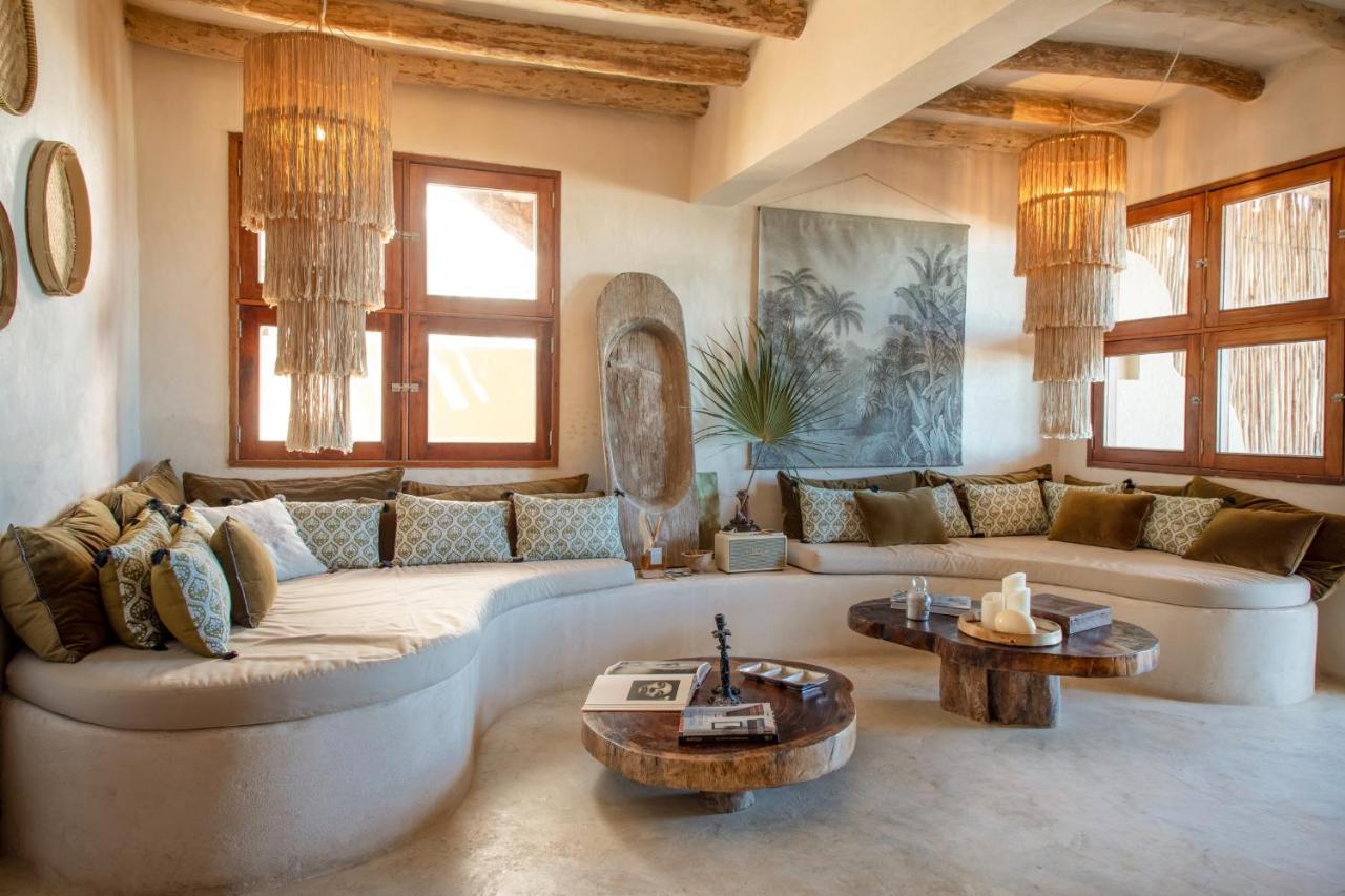 Casa Cat Ba Beachfront Boutique Hotel *