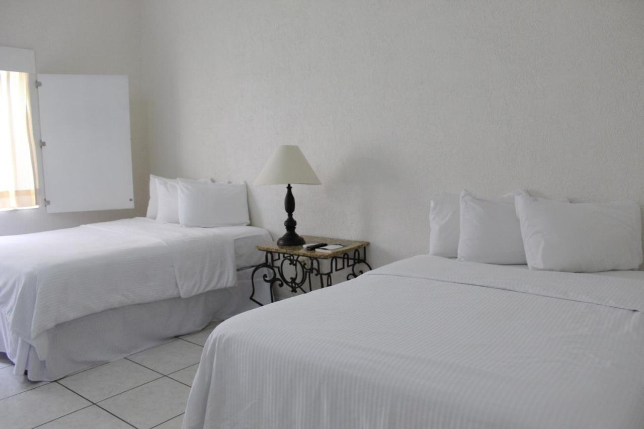 Palomas Express 3*