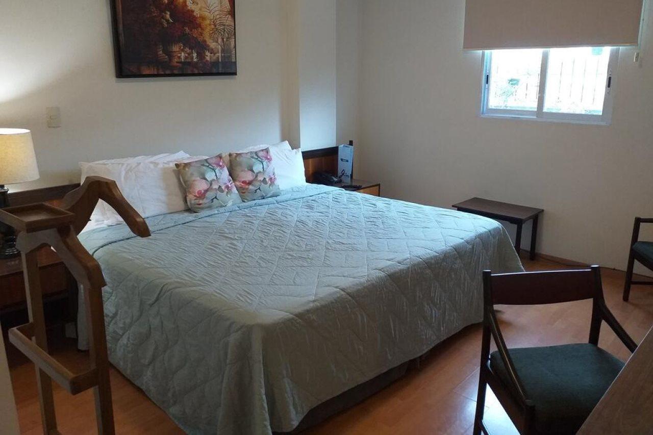 Trueba Hotel