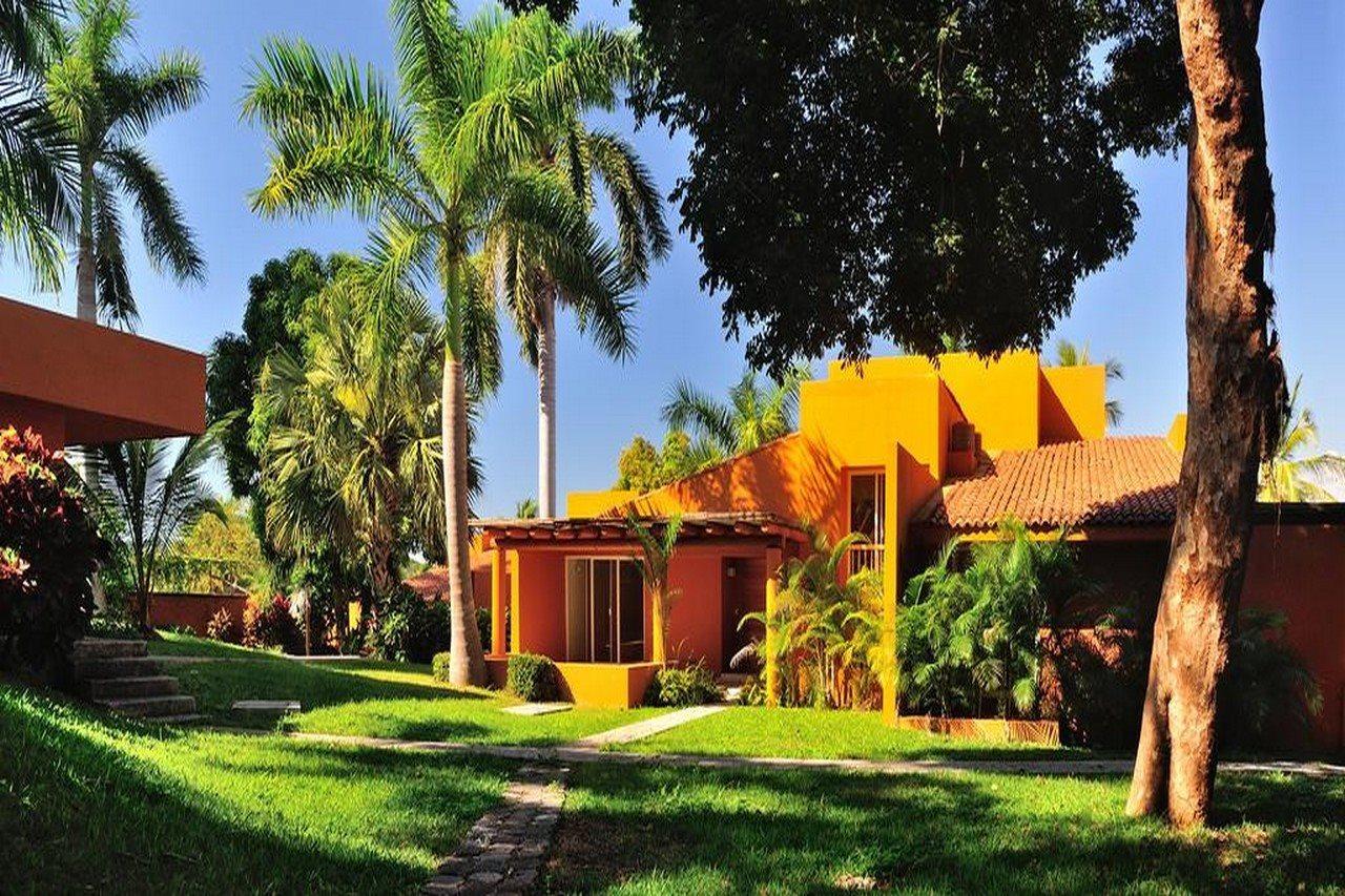 Ixzi Hotel 4*