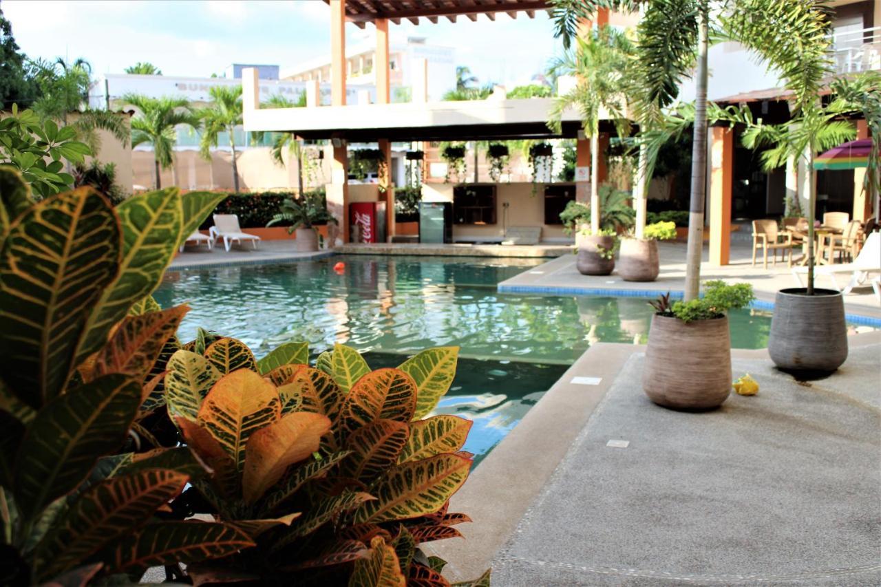 Hotel Auroza 3*