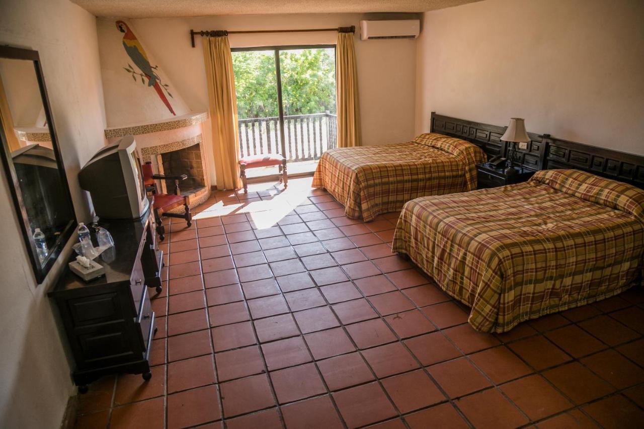 Hotel Playa De Cortes 3*