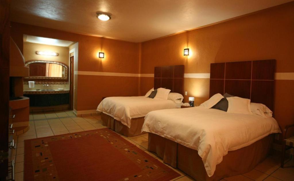 El Rebozo Hotel