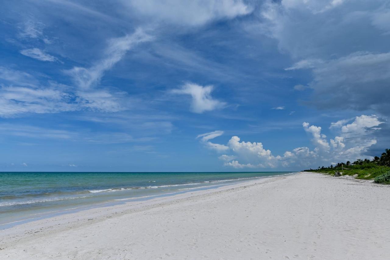 Hotel Casa Mate Beachfront 3*